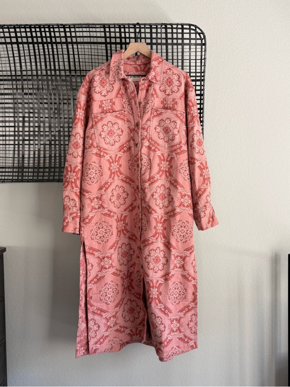 Free people We The Free Brick Lane Jacquard Maxi Shirt Jacket soft pink combo